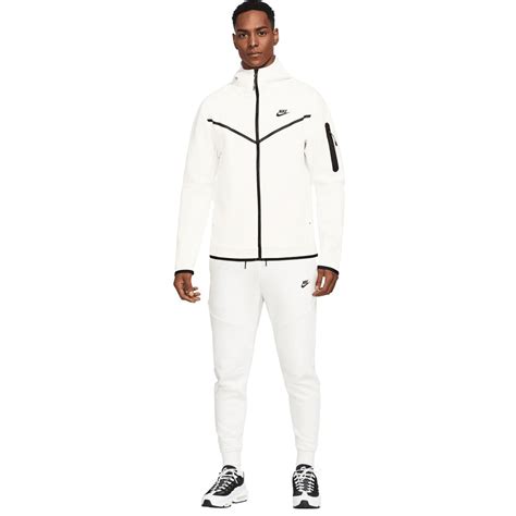 white nike tech tracksuit.